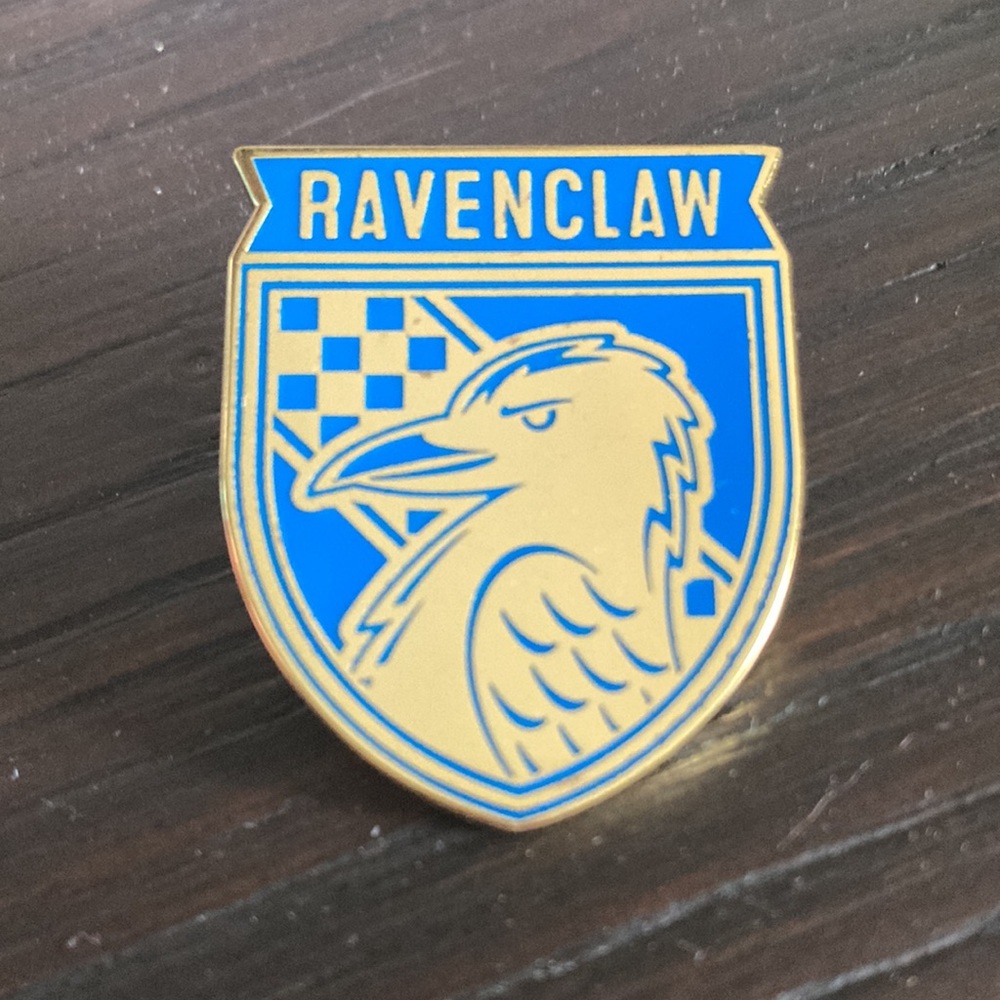 Ravenclaw Pin Set - Picture 2 of 5